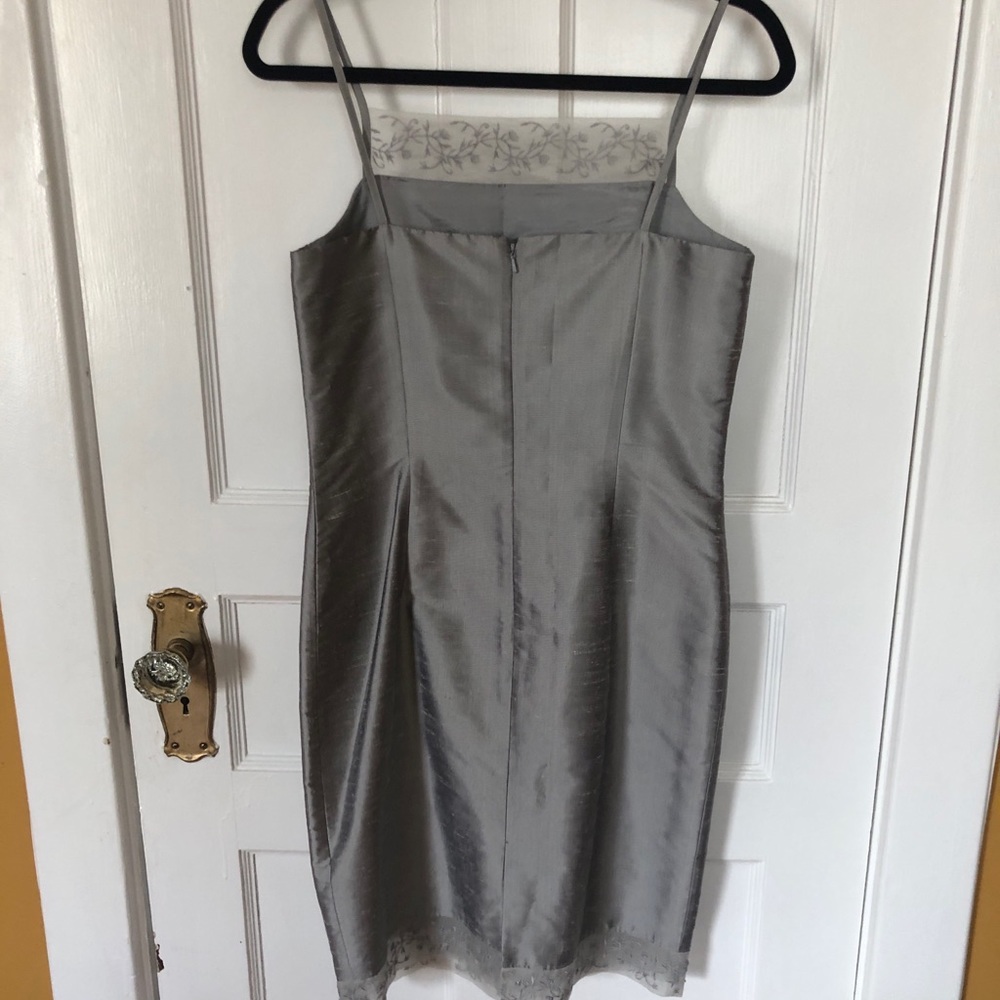 Liz Claiborne 100% silk dress in silver with spaghetti straps, size 6 - Picture 2 of 4